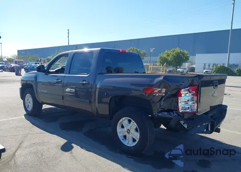 2010 Chevrolet Silverado 1500 Ltz z USA, uszkodzony, nr VIN 3GCRKTE39AG107745
